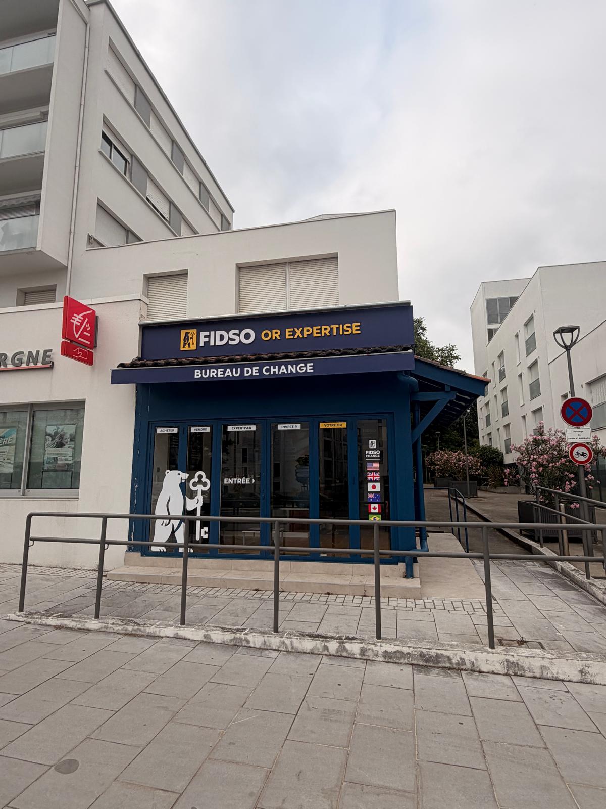 facade agence anglet