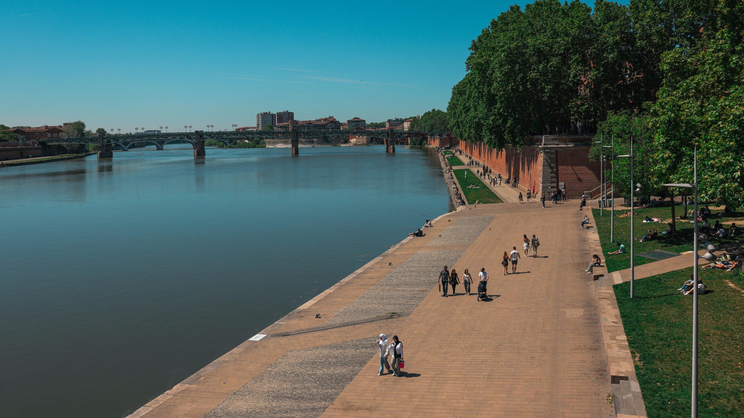 photo-les-quais-de-la-garonne-toulouse