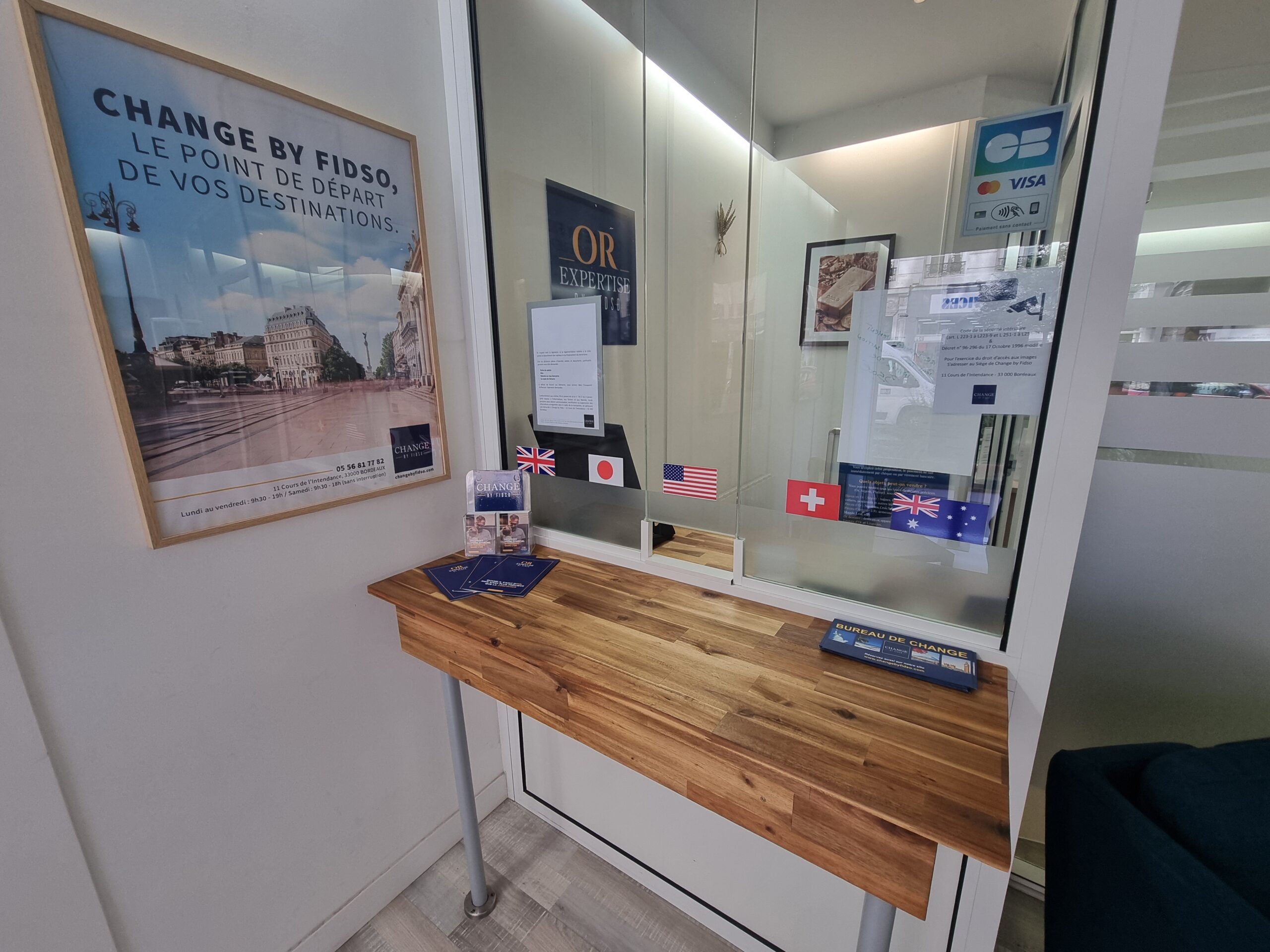 photo-rouen-bureau-de-change-interieur